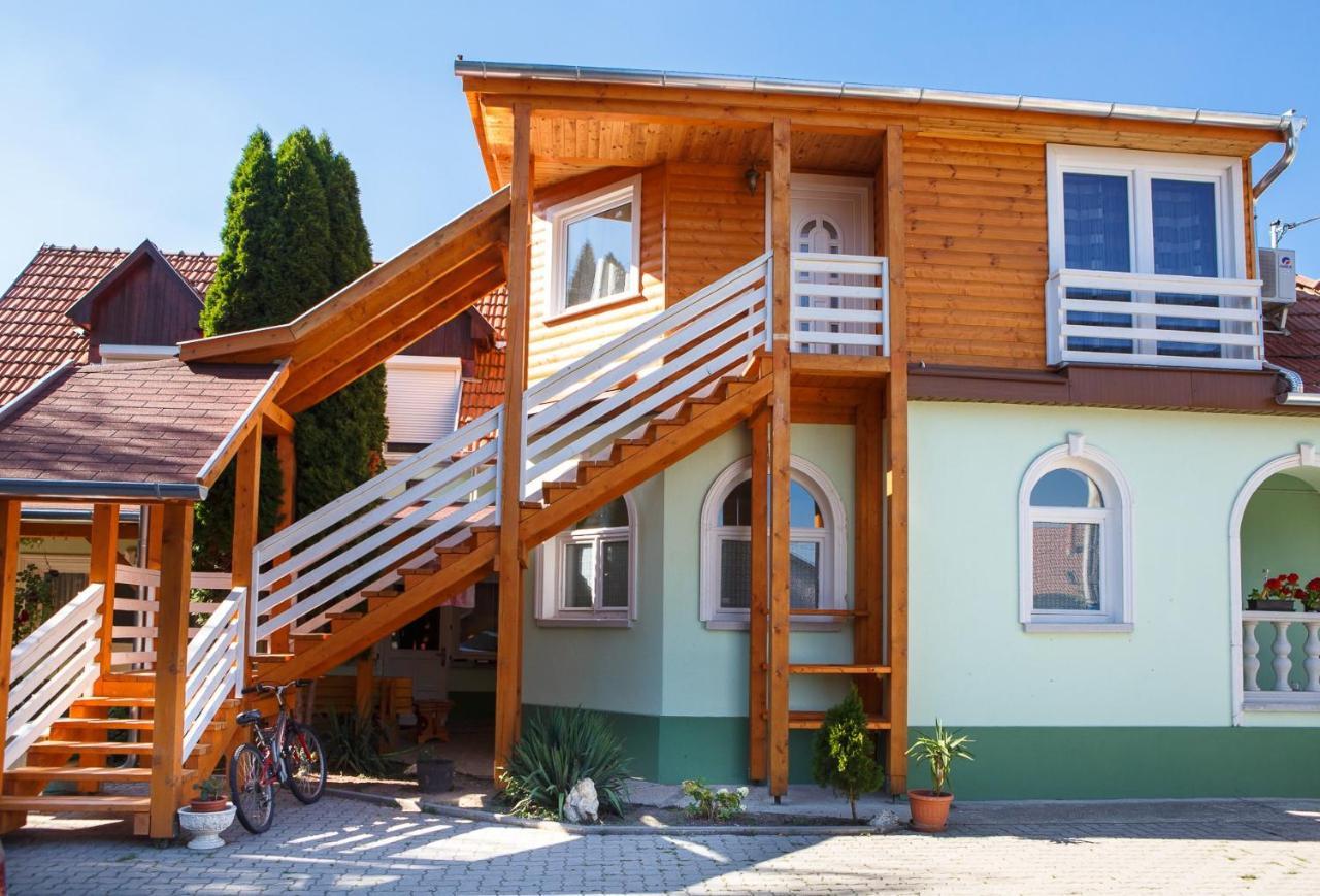 Tuende Szallas Bogács Exterior photo